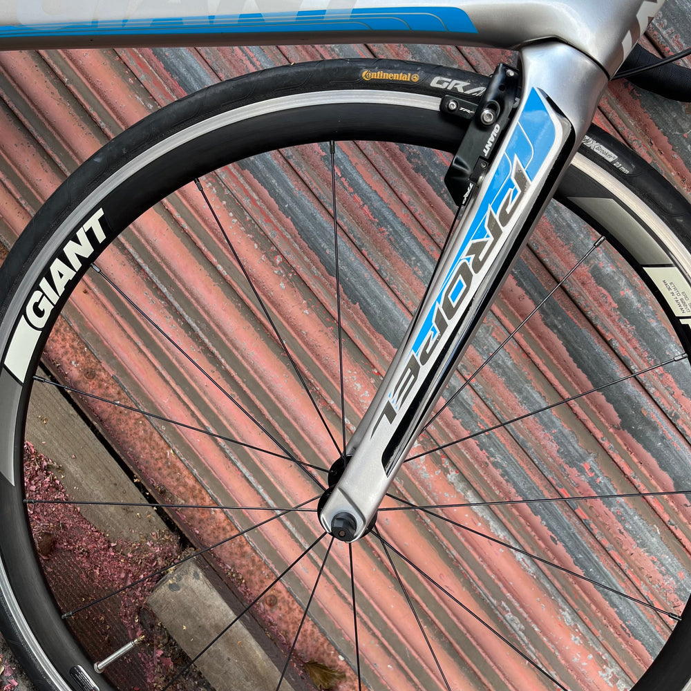 Giant Propel Advanced 2 Ultegra Carbon Aero Road Bike