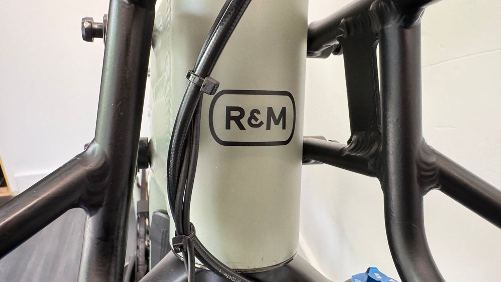 Riese & Muller Superdelite GT Rohloff Belt Drive Tundra Double Battery