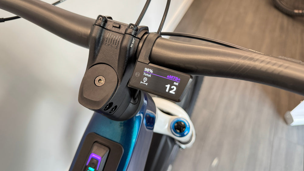 Cube Stereo ONE77 HPC XL AT 800 in Actionteam SRAM XO 2025