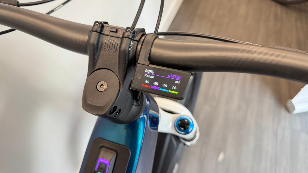 Cube Stereo ONE77 HPC XL AT 800 in Actionteam SRAM XO 2025