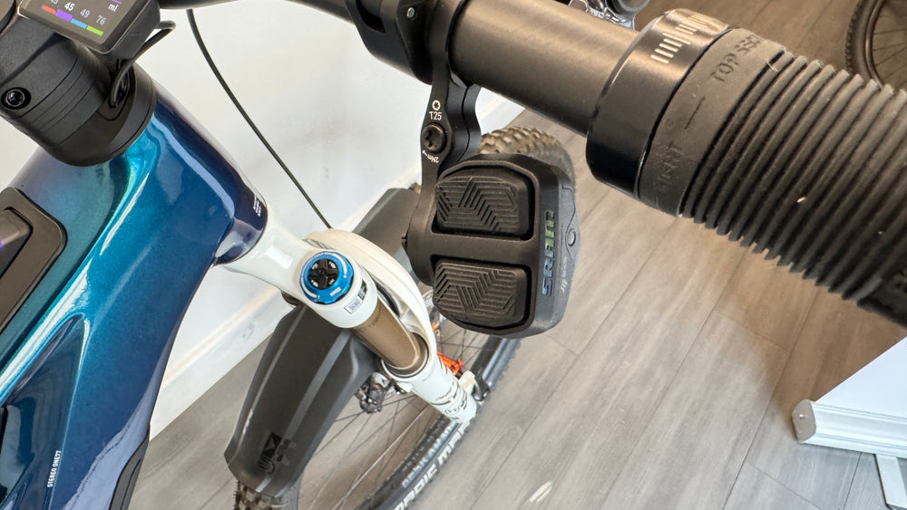 Cube Stereo ONE77 HPC XL AT 800 in Actionteam SRAM XO 2025