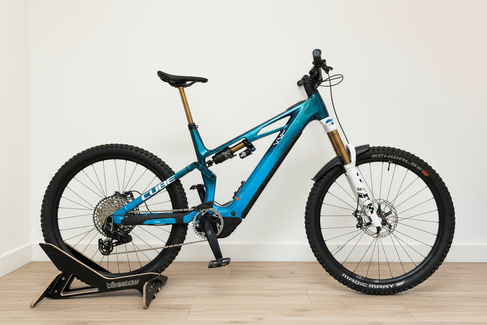 Cube Stereo ONE77 HPC XL AT 800 in Actionteam SRAM XO 2025