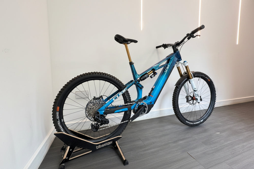 Cube Stereo ONE77 HPC XL AT 800 in Actionteam SRAM XO 2025