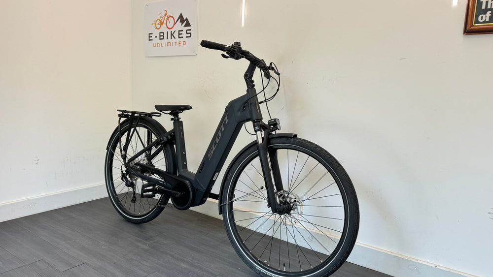Scott SUB TOUR 30 eRIDE SMALL UNISEX URBAN E-BIKE 2022 ONLY 22 Miles