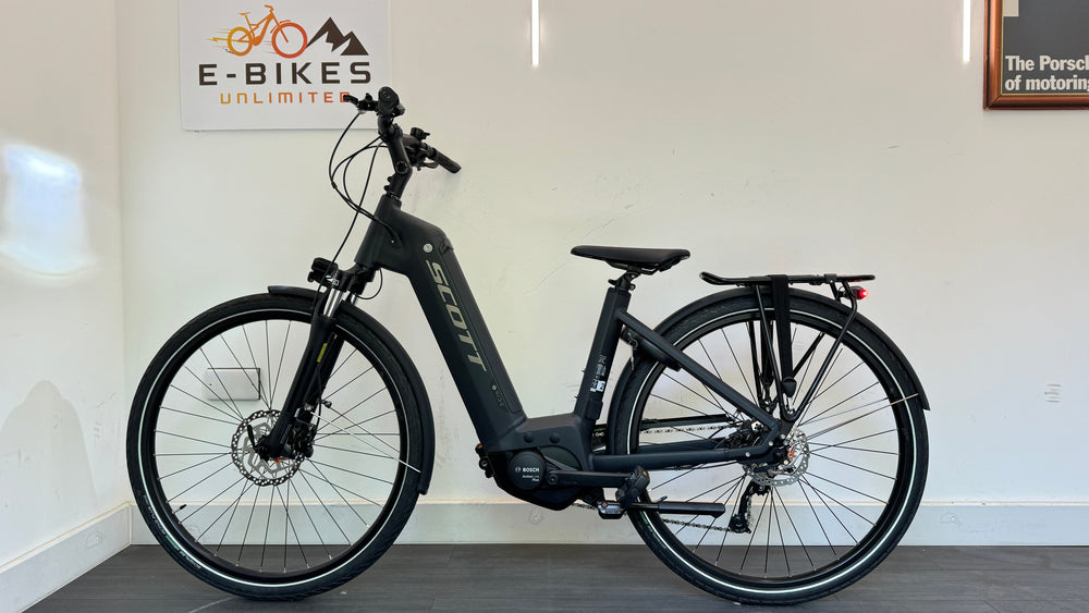 Scott SUB TOUR 30 eRIDE SMALL UNISEX URBAN E-BIKE 2022 ONLY 22 Miles
