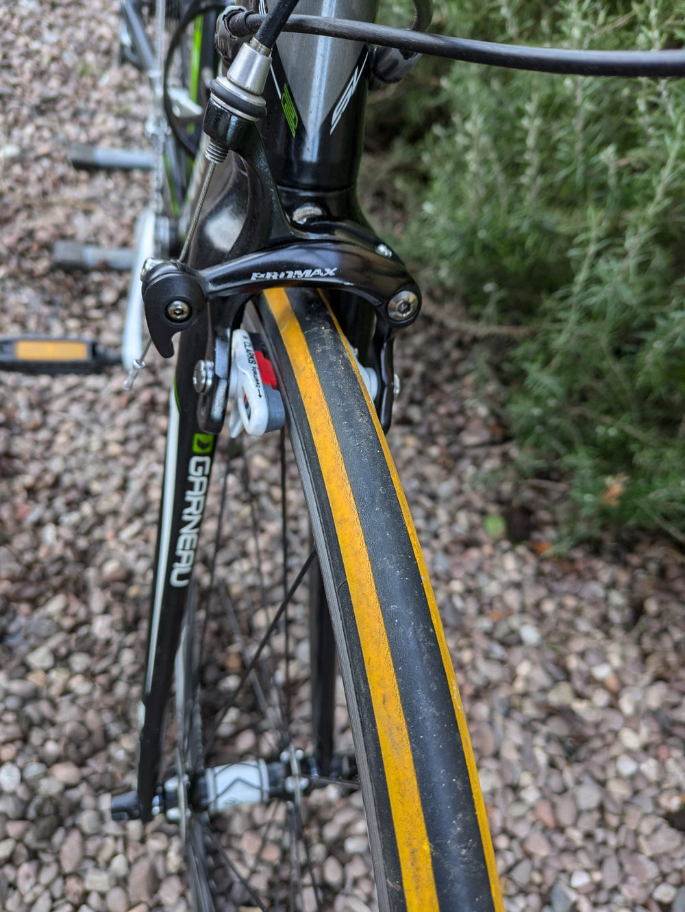 Garneau Axis SL road