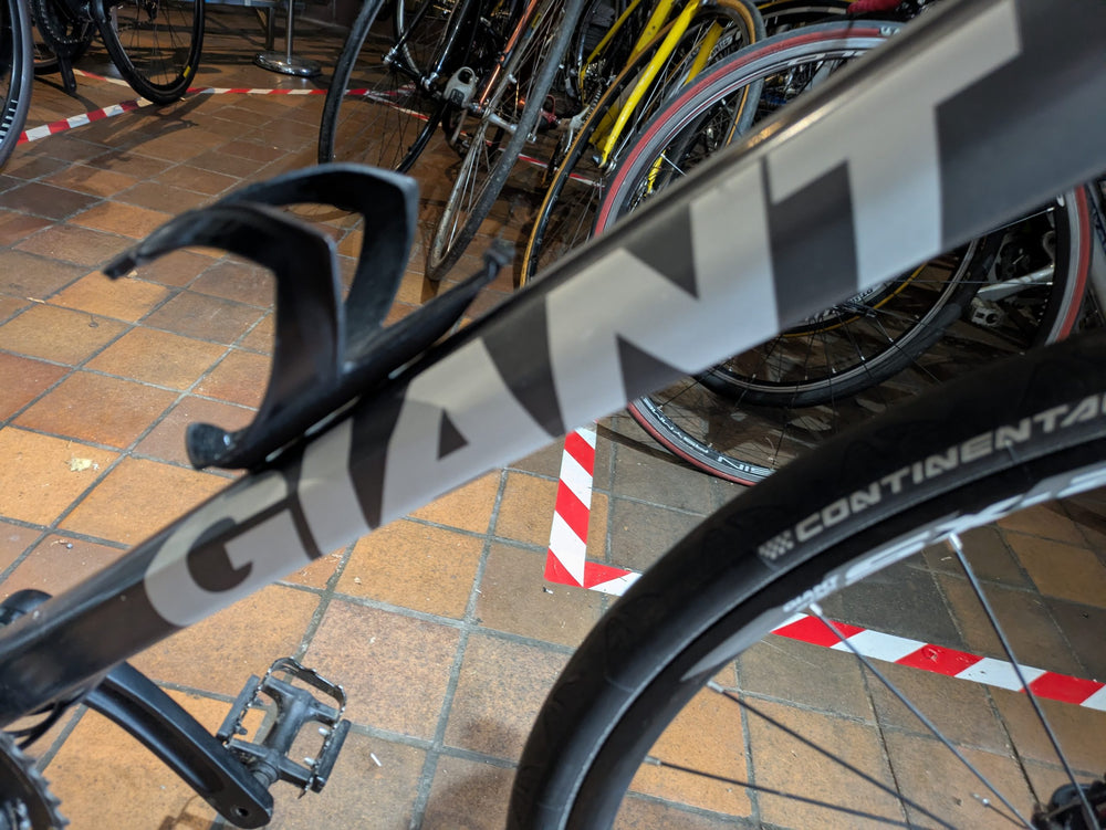 Giant Anyroad road/gravel bike medium size