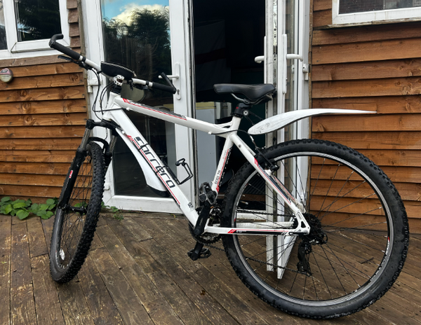 Carrera Valour Mens Mountain Bike 2021 Mountain BikeTrail Bike