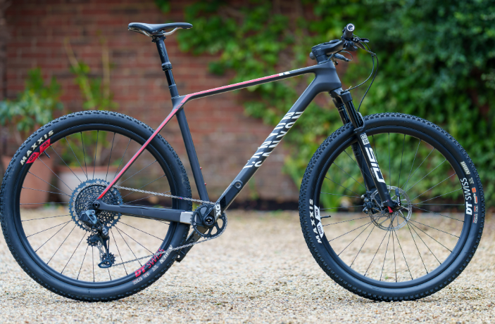 Canyon mountain bikes uk on sale