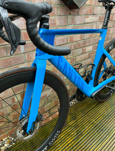 Canyon Aeroad CF SLX 8 Disc Di2 2022