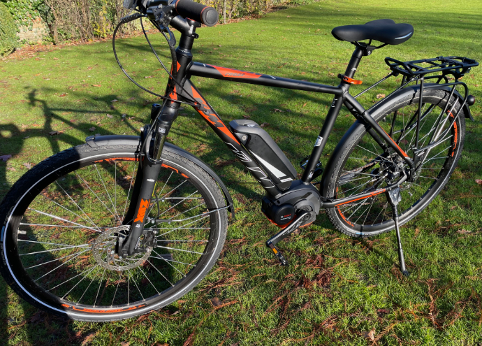 KTM MACINA CROSS 9