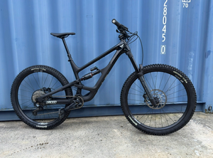 YT Industries Capra CORE 2 29 2025