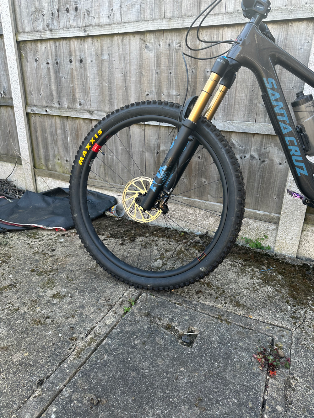 Santa Cruz Hightower X01 / AXS / RSV / Carbon CC / 29 2022