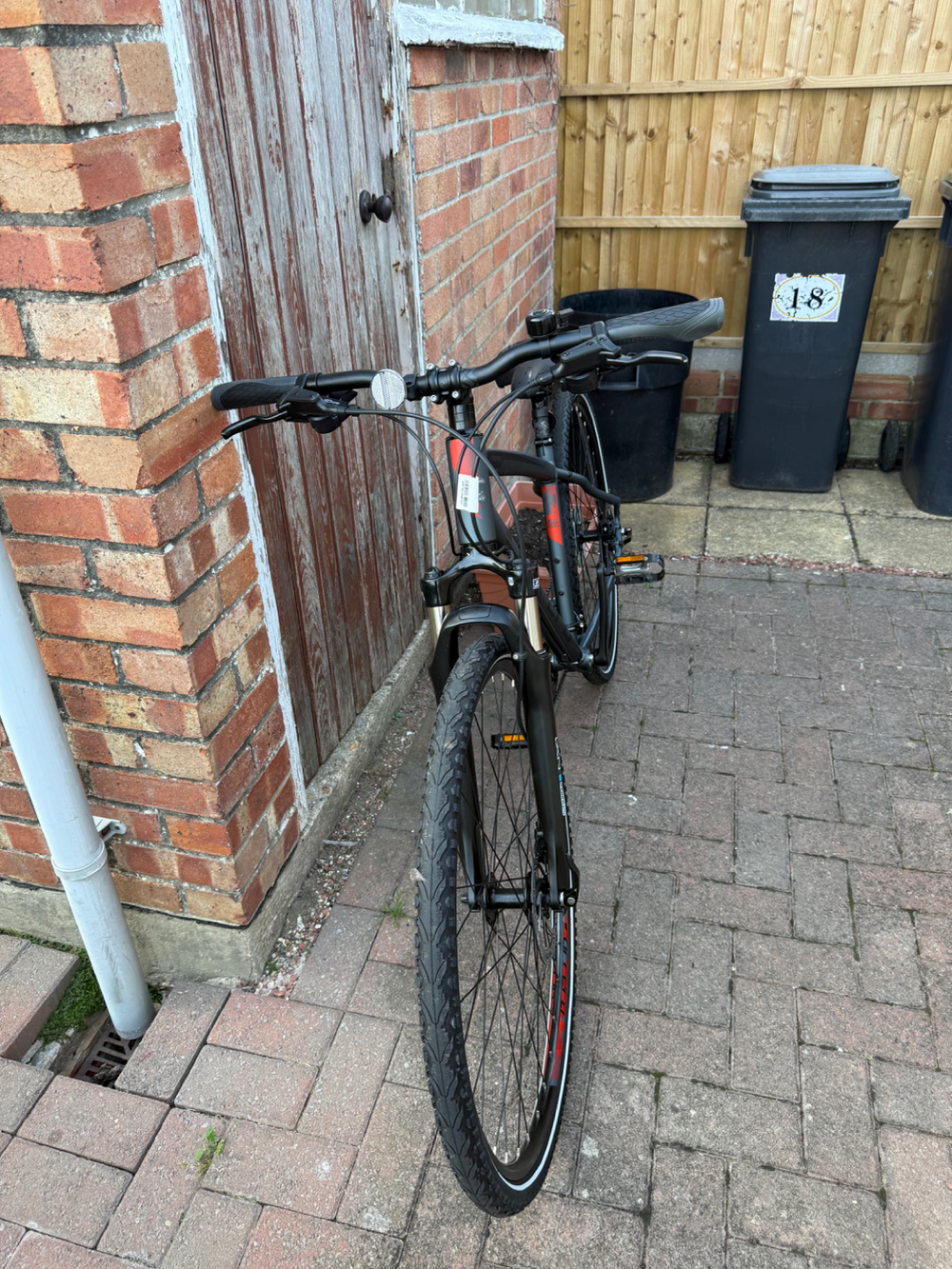 Carrera Crossfire 3 Mens Hybrid Bike 2020