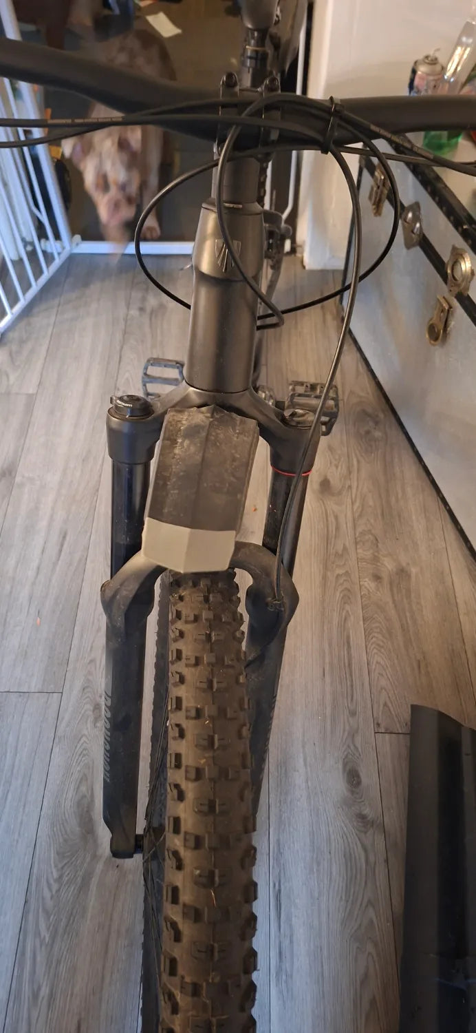 Trek Roscoe 8 2023
