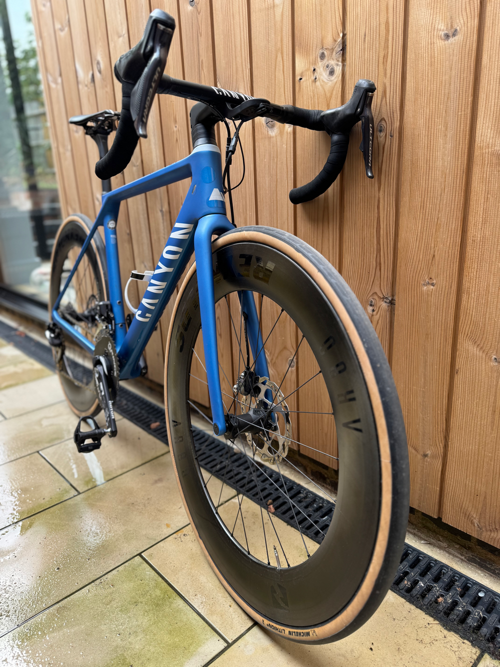 Canyon Ultimate CF SL Disc 8.0 2020