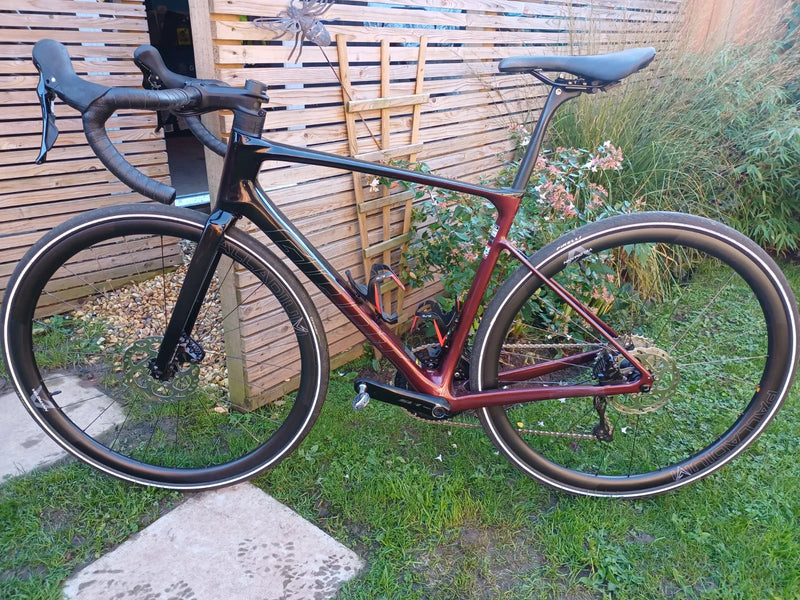 Giant Defy Advanced Pro 2 Carbon Road 2024