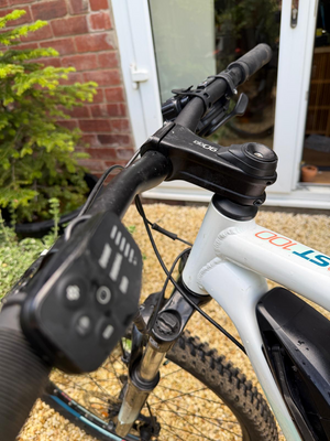 Rockrider E-ST100 2023