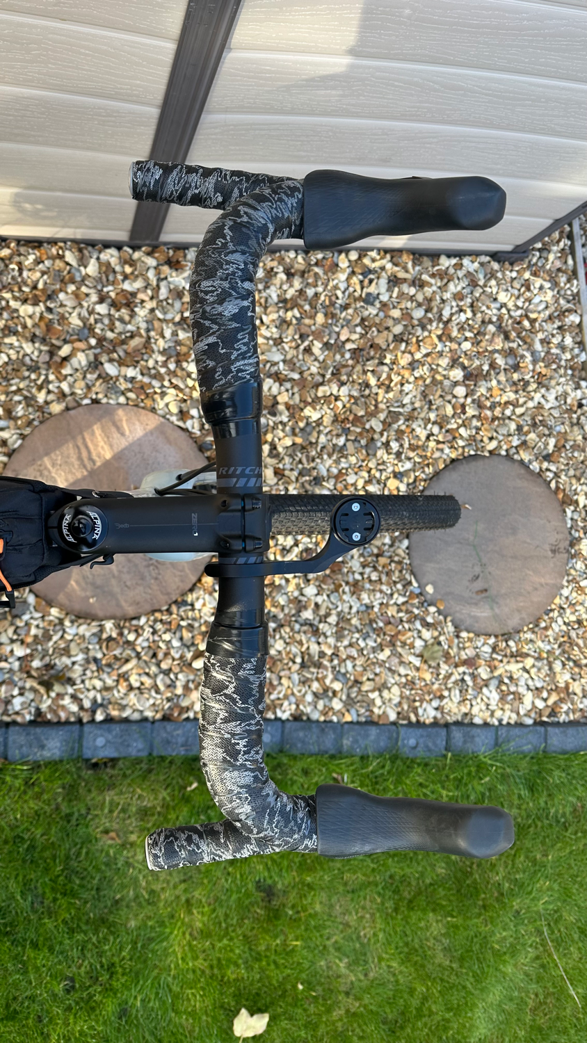 Dolan GXC Carbon Disc Gravel Bike - Shimano GRX RX600 2x11 HDR 2023