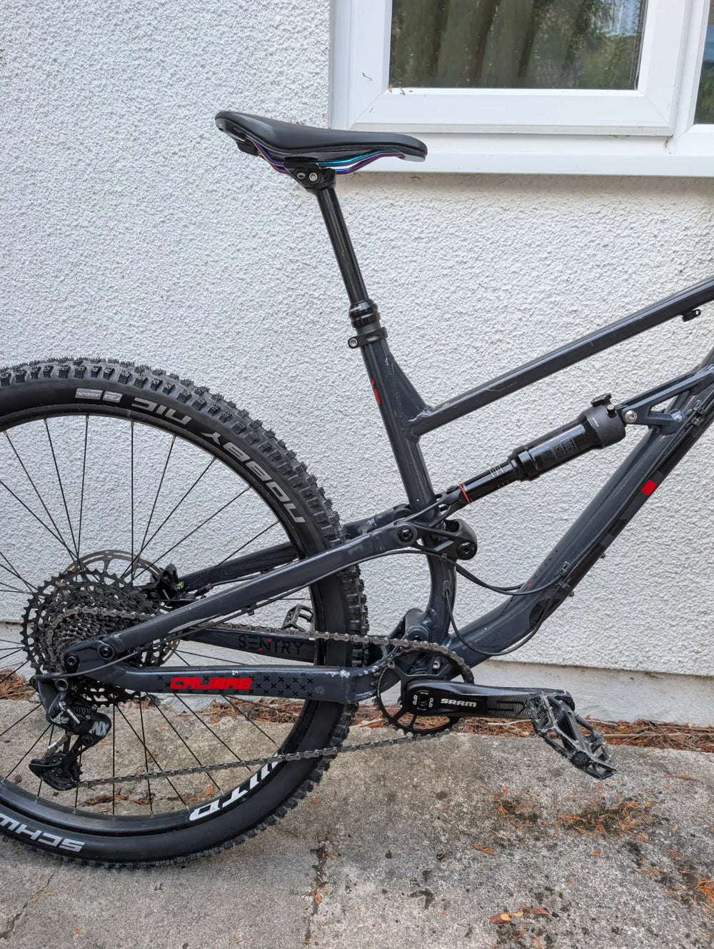 Calibre  Sentry 2019