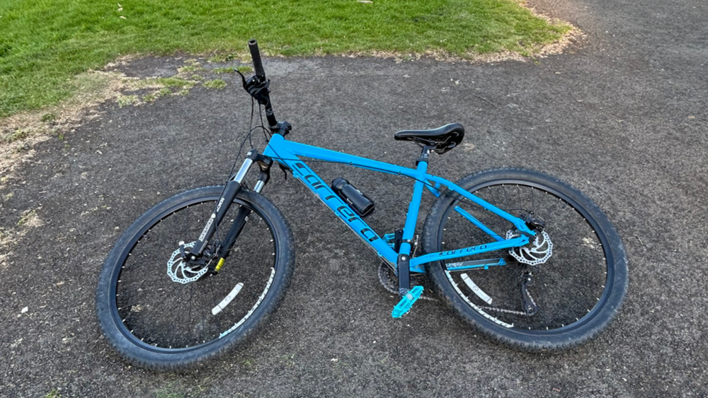 Carrera Valour Disc Mens Mountain Bike 2023