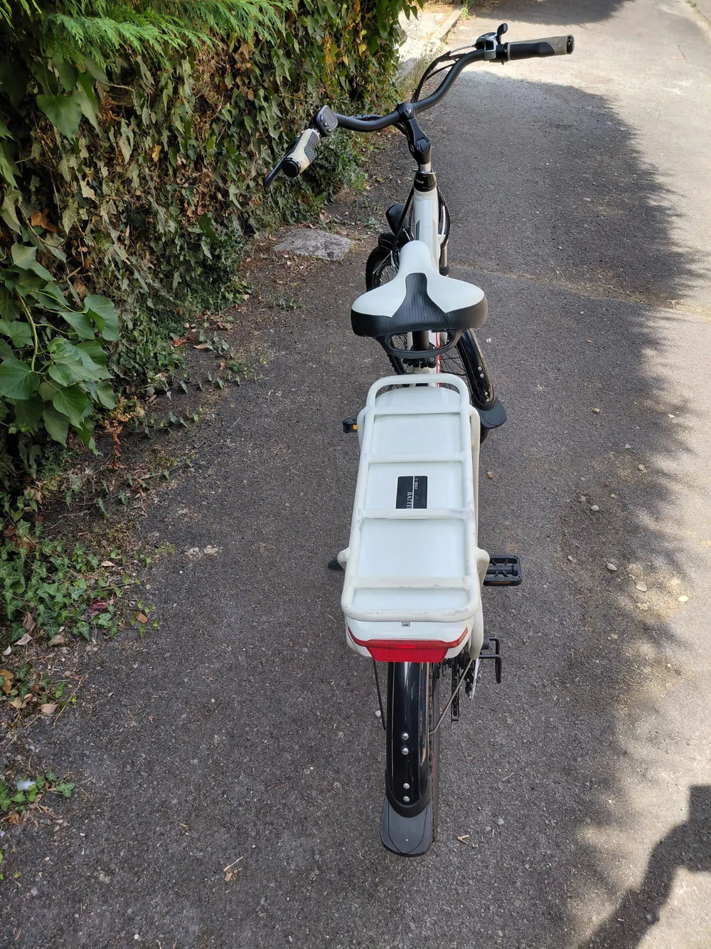 Crussis E-City 1.7 2018