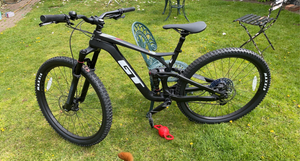 GT Sensor Carbon Elite 2021