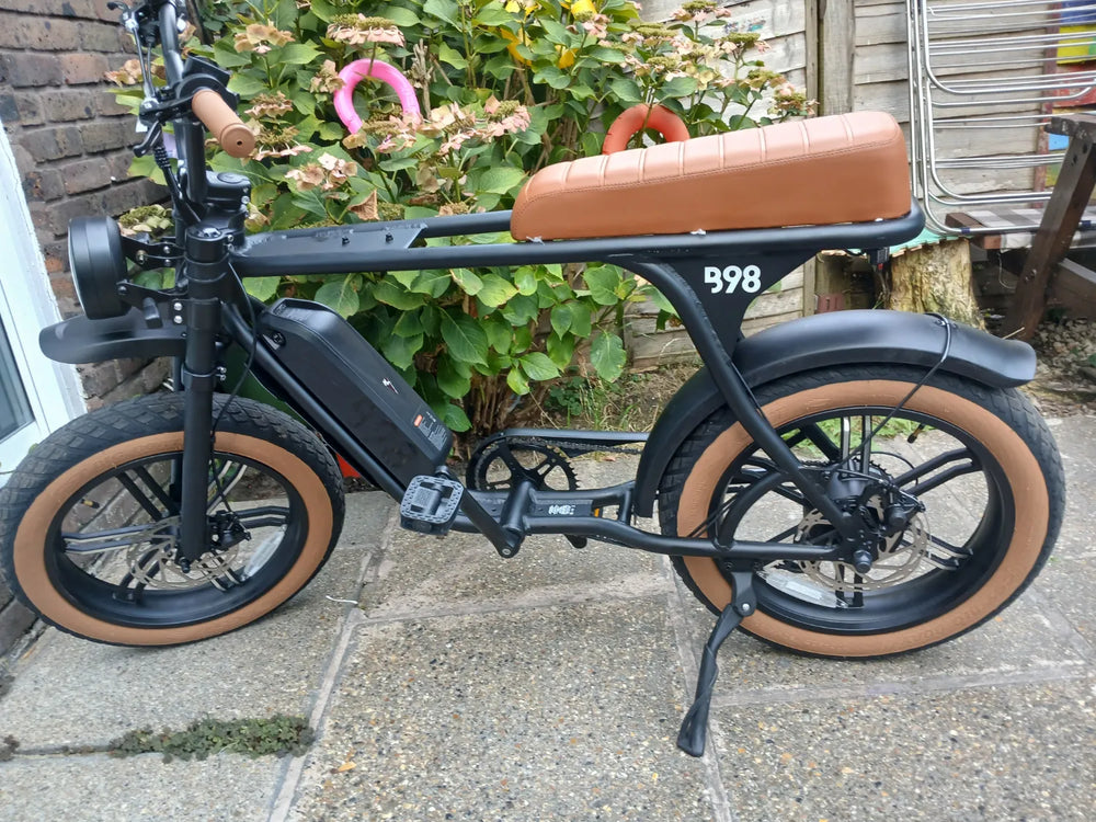 Halfords  B98 2025