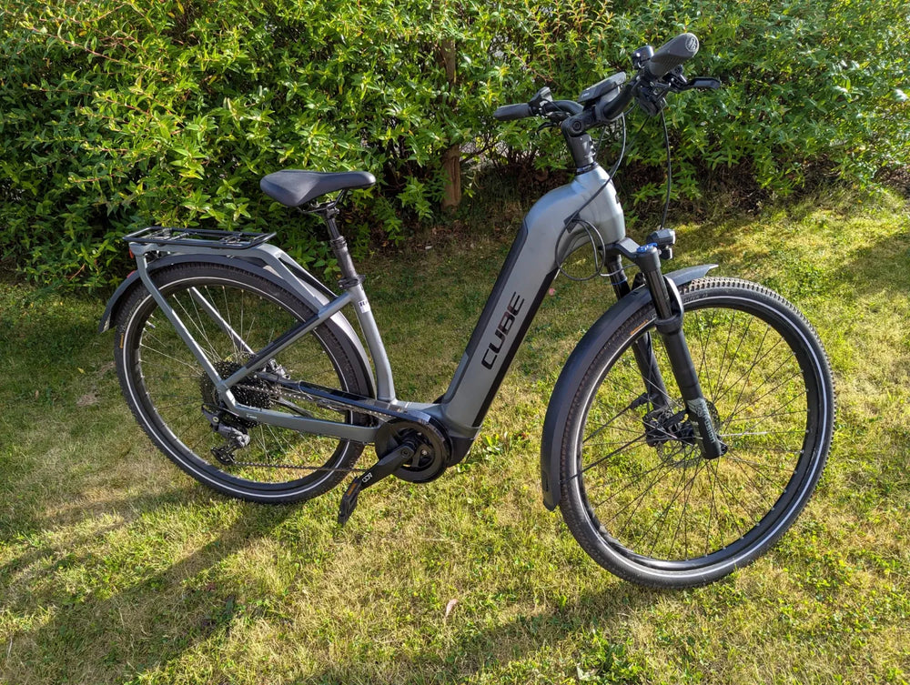 Cube Kathmandu Hybrid Pro 625 2021