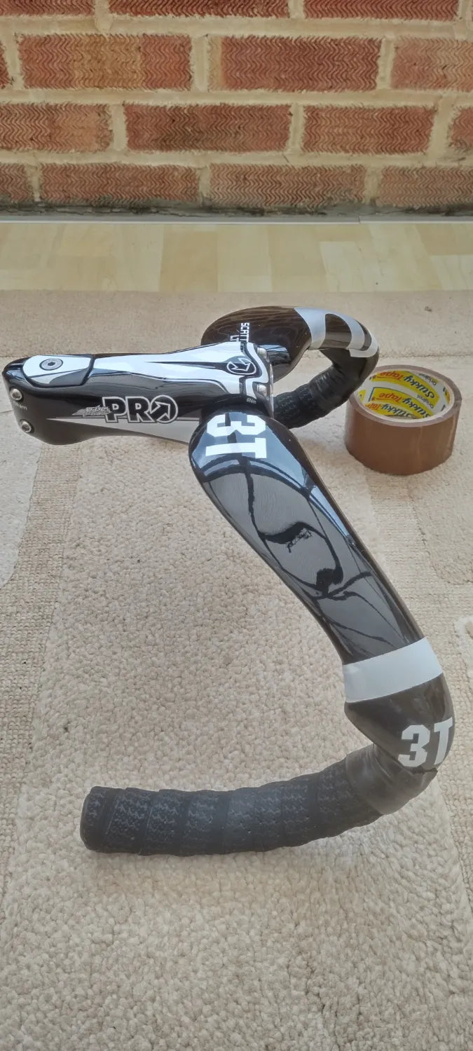 PRO Vibe Sprint Stem UD Carbon Ø31,8mm -10° + 3T Scatto Track Bars 370mm PRO Vibe Sprint Stem UD Carbon Ø31,8mm -10° + 3T Scatto Track Bars 370mm 2014