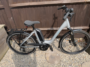 Raleigh Motus 7 Speed Step Through Bosch 2017