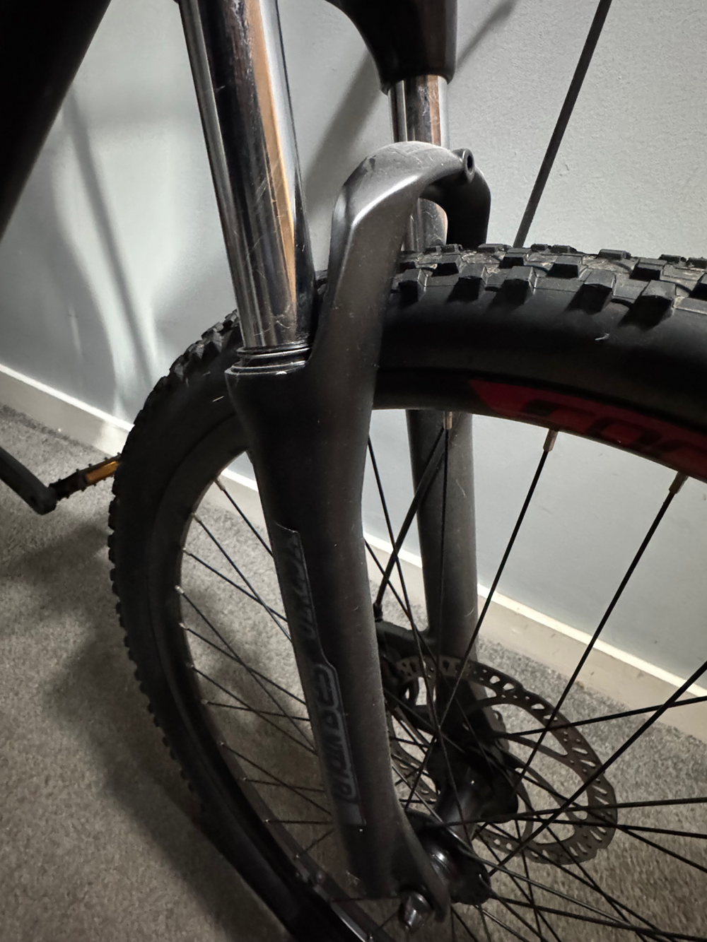Carrera Vengeance-E Pro 2023