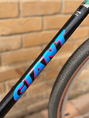 Giant Track 1990