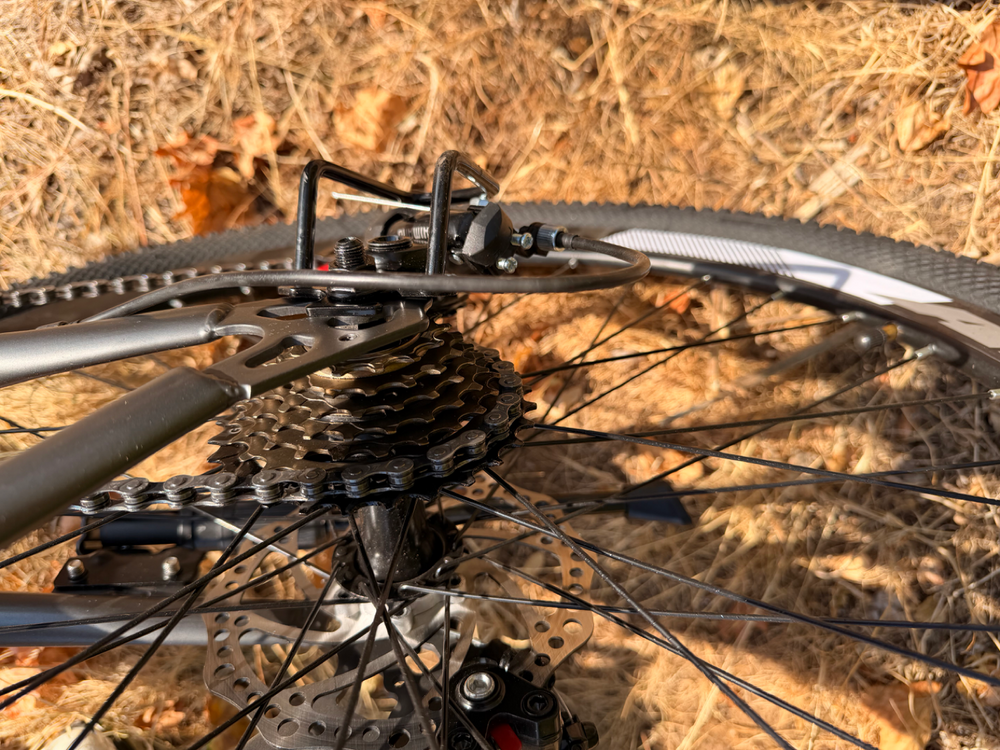 Aili Mountain bike men’s medium  2025