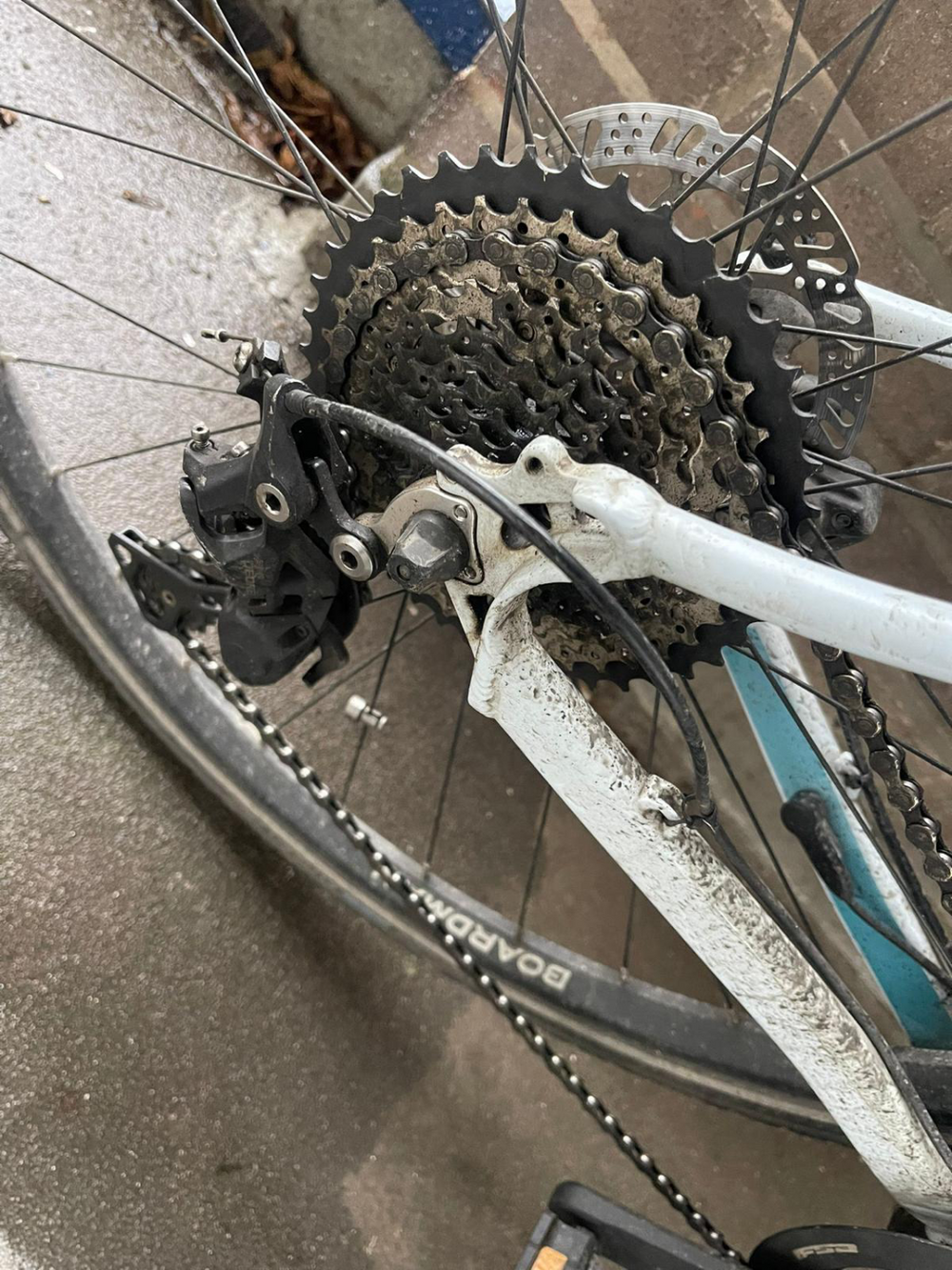 Boardman HYB 8.9e 2023