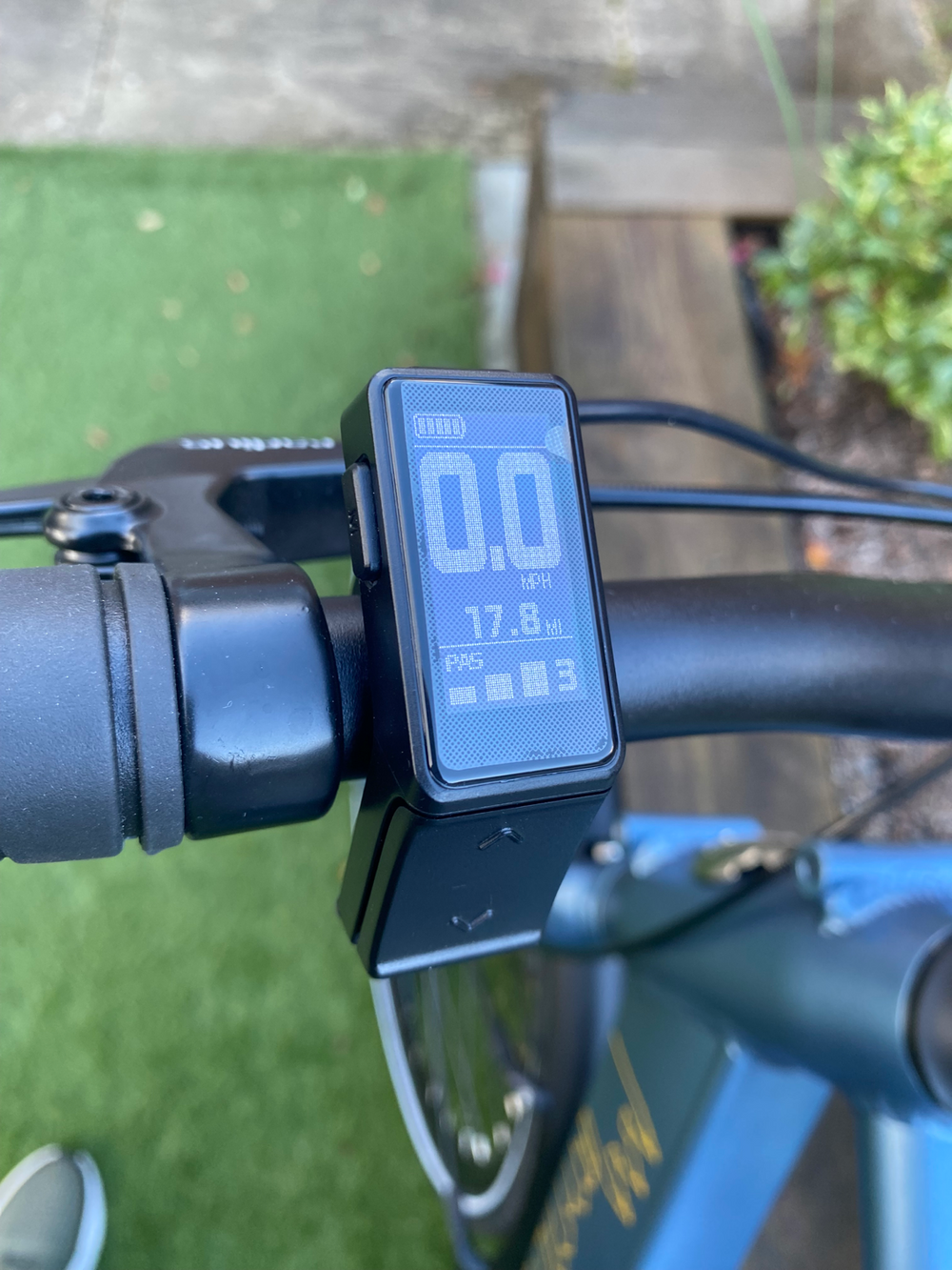 Metroneer  London - EU700 Plus Hybrid E-Bike 2025