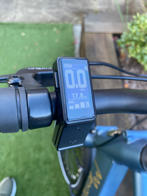 Metroneer London - EU700 Plus Hybrid E-Bike 2025