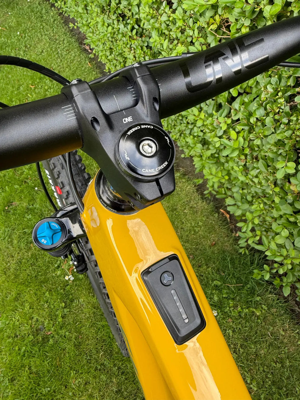 Santa Cruz Heckler SL 1.1 C Carbon MX 90 Yellow Stunning New Only 1 Month Ago 2026
