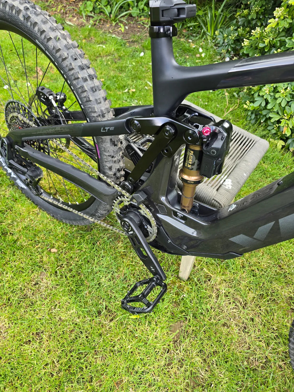Yeti LTe C2 Podium Edition MX AXS 2026