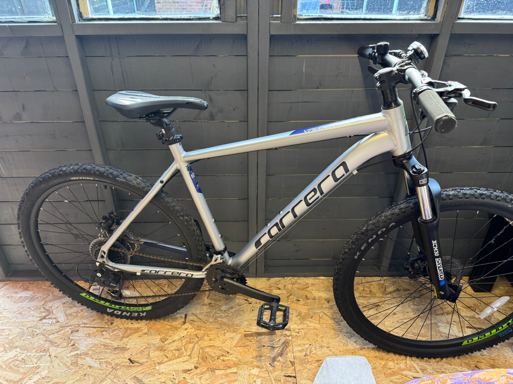 Carrera Valour Disc Mens Mountain Bike 2023