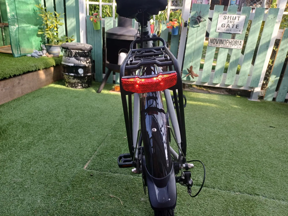 F.lli Schiano E-Wave, Electric Bike for Adults, 28" , 36V 11.6Ah 250W, 50NM F.lli Schiano E-Wave, Electric Bike for Adults, 28 inches , 36V 11.6Ah 250W, 50NM 2024