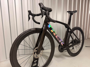 Trek Madone SL 6 Gen 8 Di2 2023
