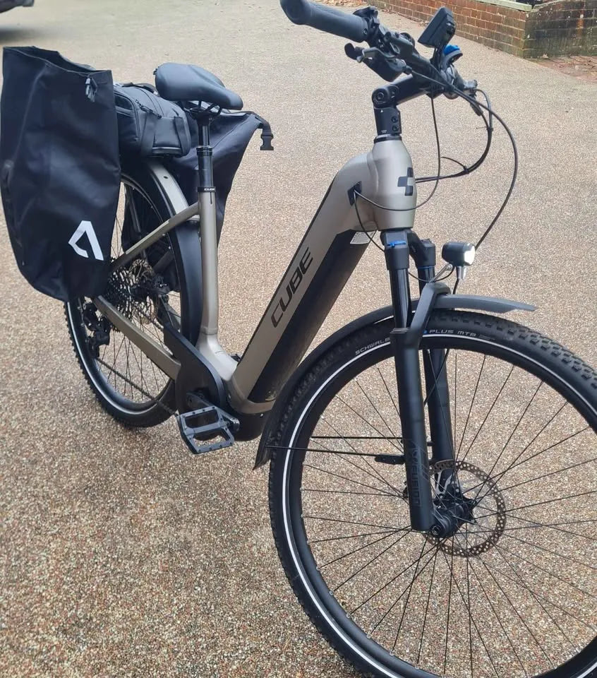 CUBE Cube Kathmandu Hybrid Pro 750 Easy Entry 2023