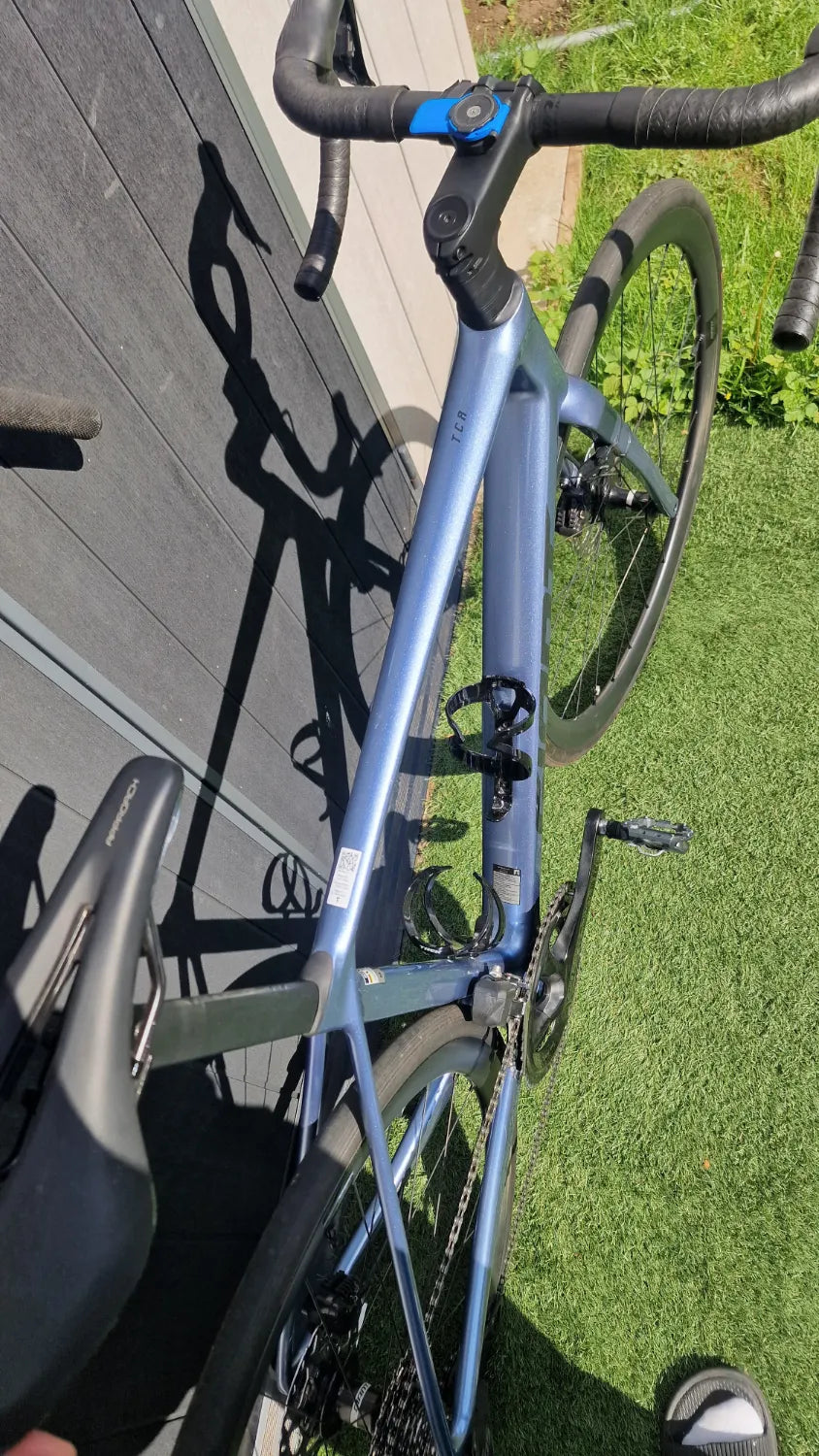 Giant TCR Advanced 0 Di2 2025