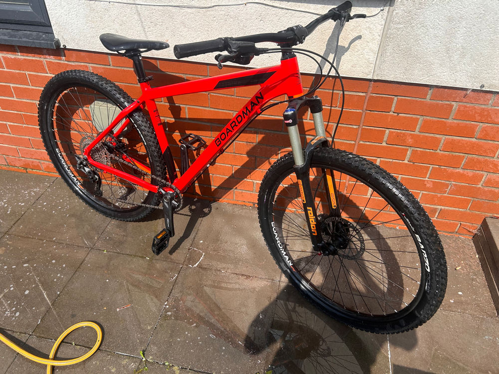 Boardman MHT 8.6 Red 2021