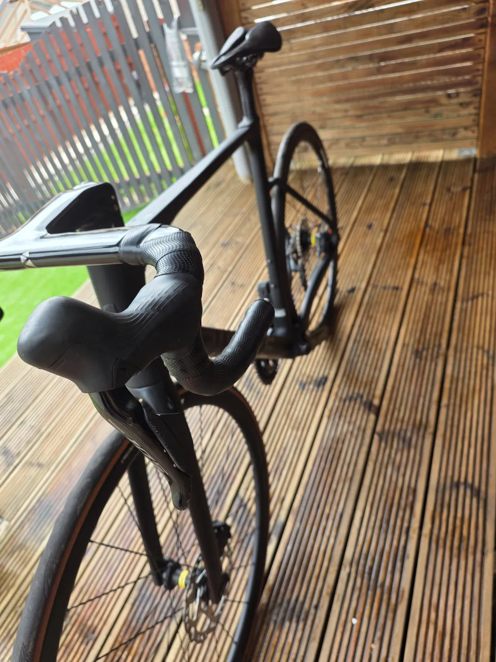 Ribble Endurance SL R Disc - Sport, Shimano 105 Di2 2025