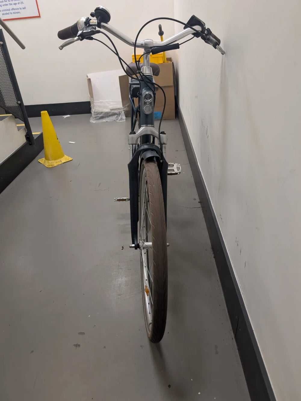 B'TWIN Smart electric city bike 920 E connect HF 2025