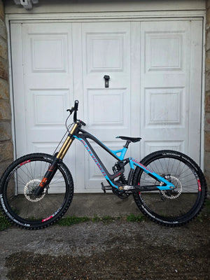 Mondraker Summum Carbon Pro Team 27 5 2018