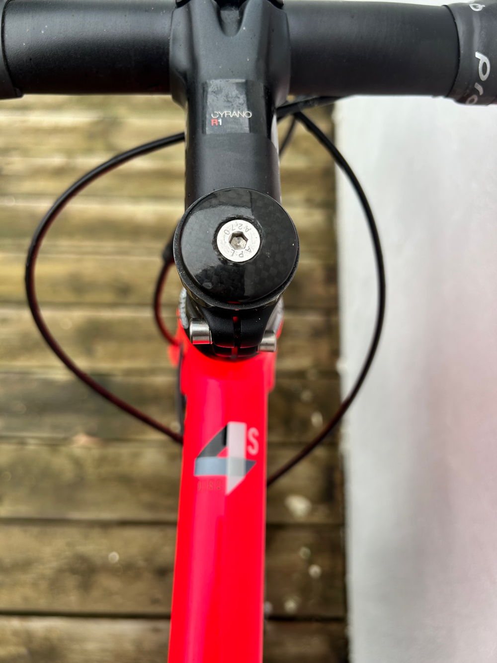 Kinesis Racelight 4S Disc complete road bike 2021