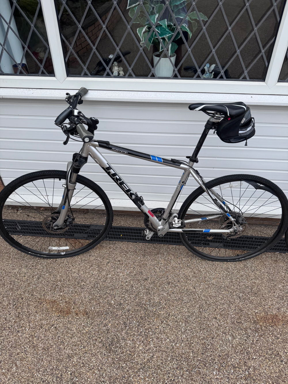 Trek 7300 2010